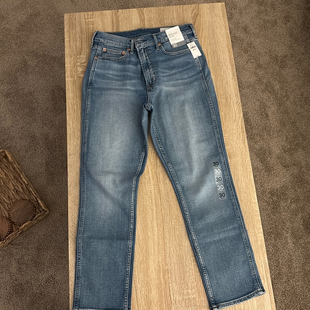NWT GAP high rise vintage slim jeans. Ankle length.